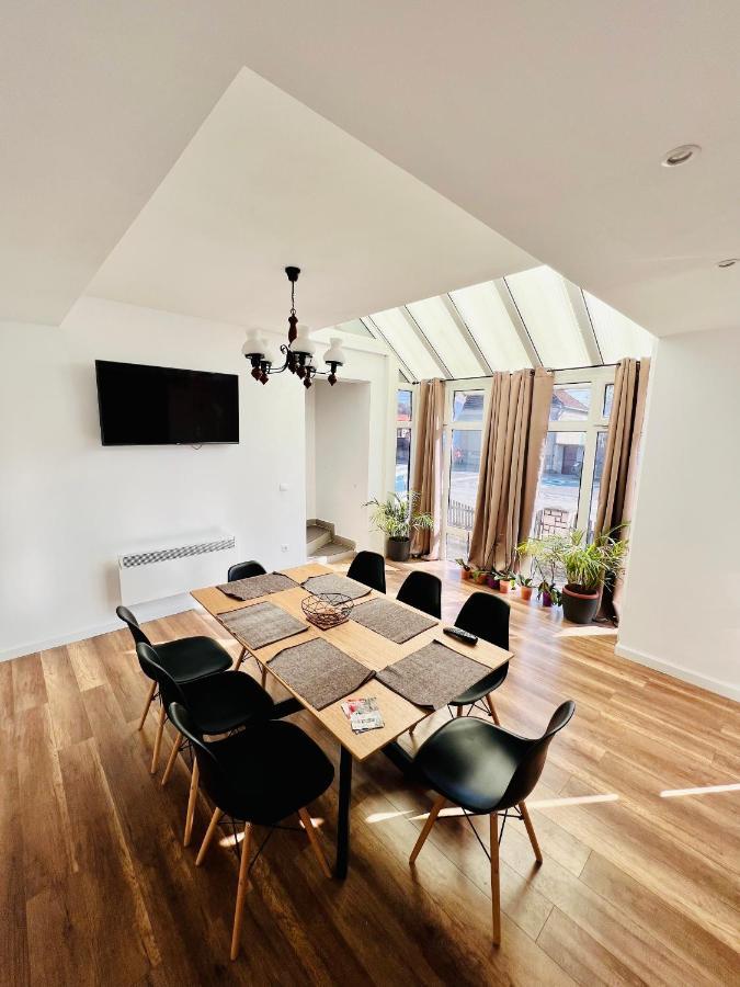 Master Adventure Guest House Vadu Crisului Esterno foto