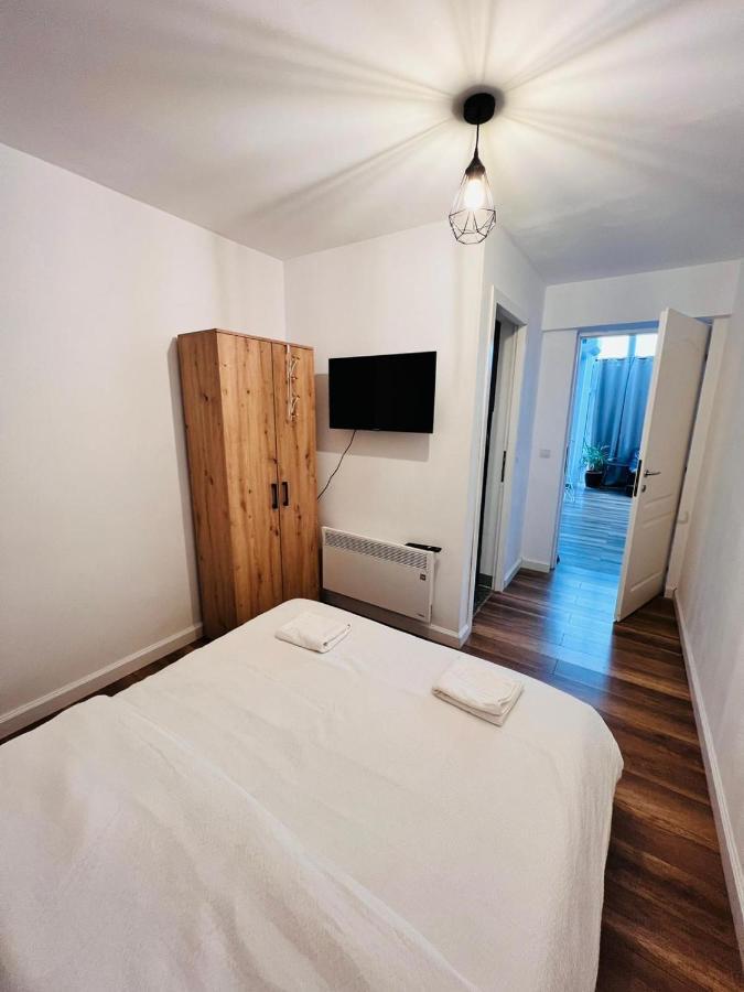 Master Adventure Guest House Vadu Crisului Esterno foto